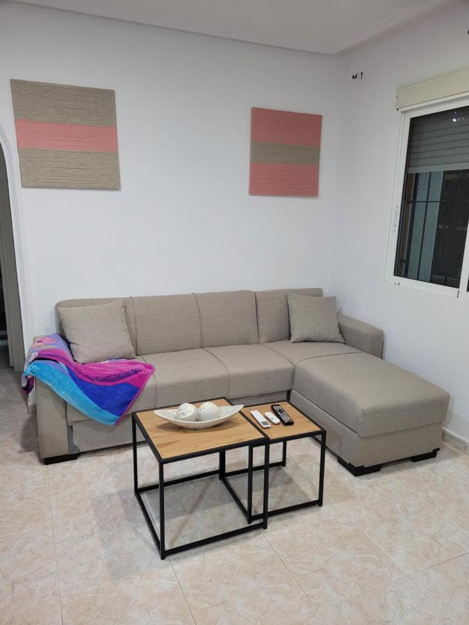 Apartamento Bajo Con Terraza Y Piscina Torrevieja Dış mekan fotoğraf