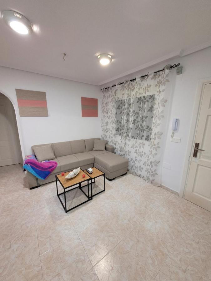 Apartamento Bajo Con Terraza Y Piscina Torrevieja Dış mekan fotoğraf