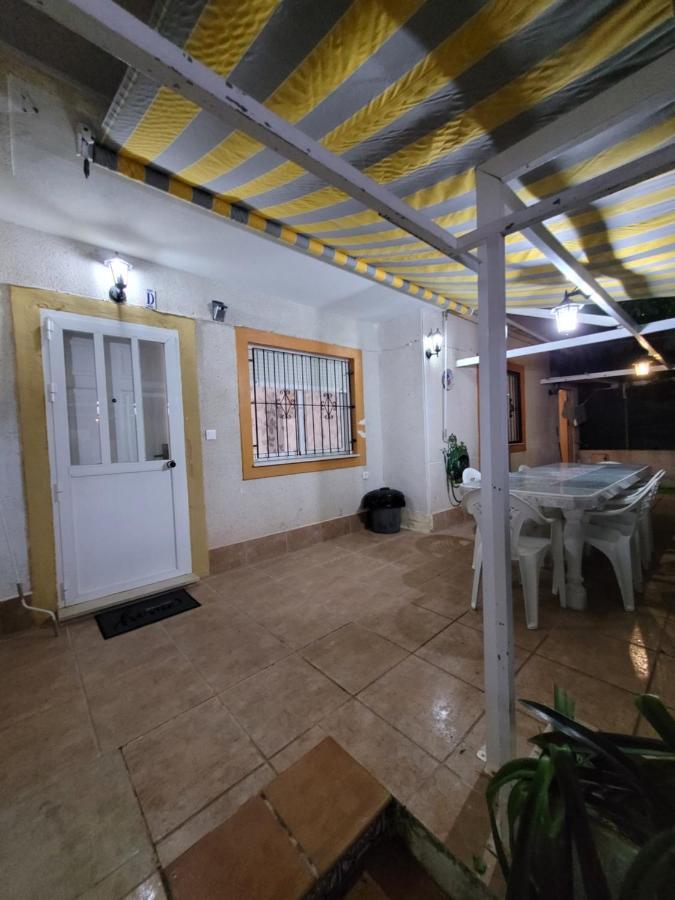 Apartamento Bajo Con Terraza Y Piscina Torrevieja Dış mekan fotoğraf