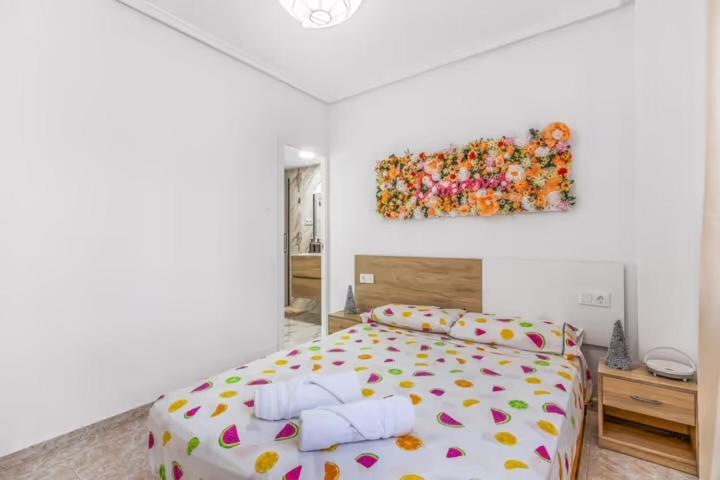 Apartamento Bajo Con Terraza Y Piscina Torrevieja Dış mekan fotoğraf